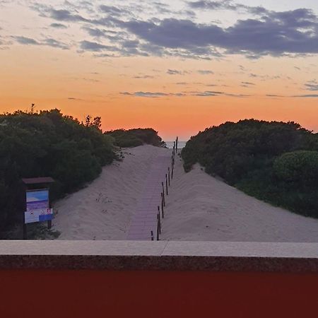Il Tramonto Sulle Dune Badesi Eksteriør bilde